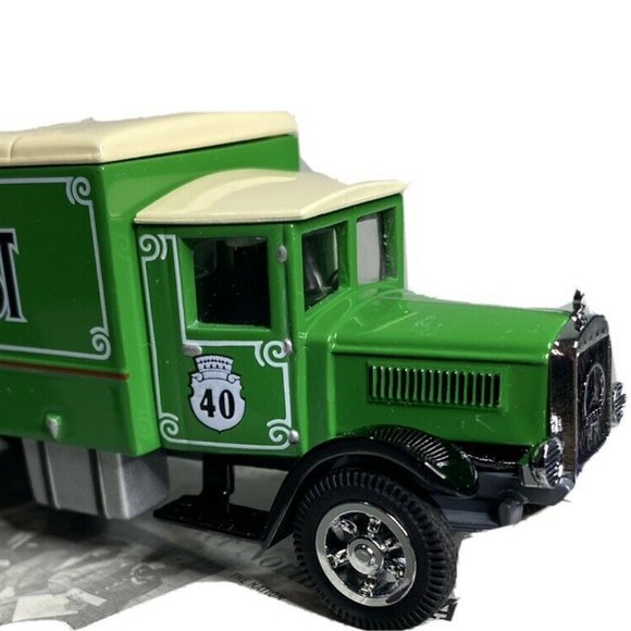 Matchbox Mercedes-Benz Berliner Diecast "Power of the Press" - Picture 2 of 5